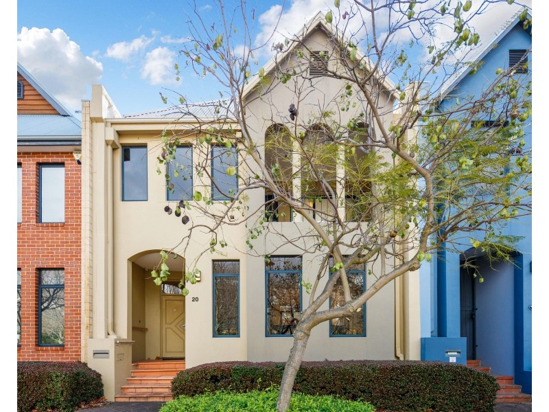 20 Mere View Way, Subiaco WA 6008