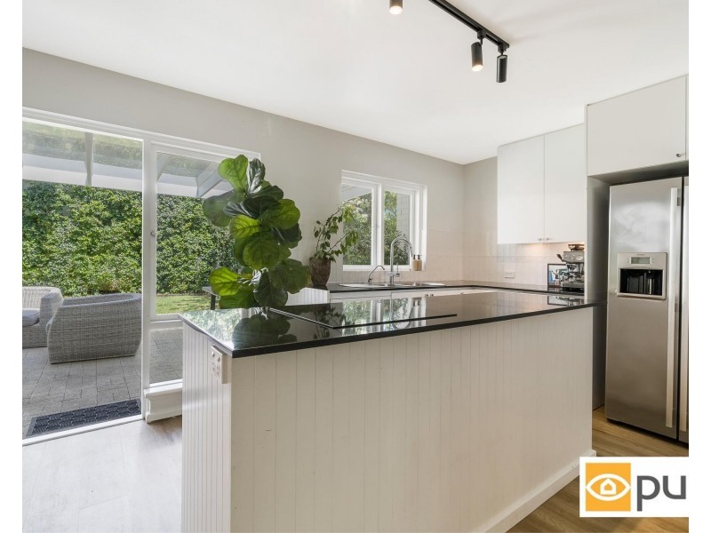10 Links Court, Claremont WA 6010