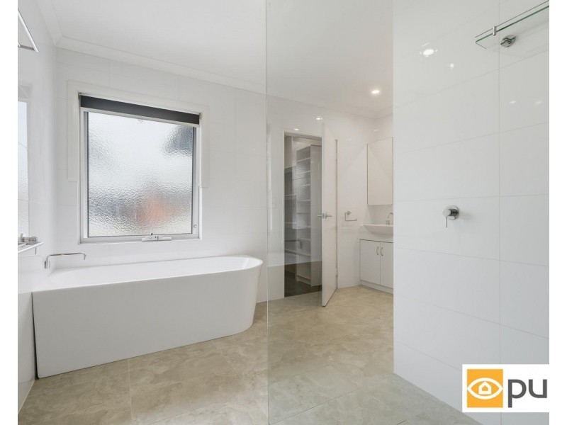 8 Hebe Lane, Woodbridge WA 6056