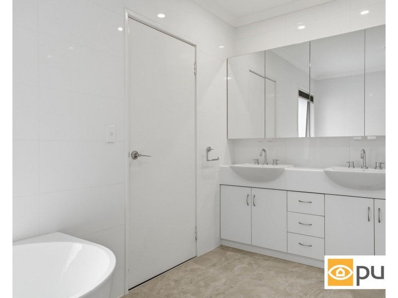 8 Hebe Lane, Woodbridge WA 6056