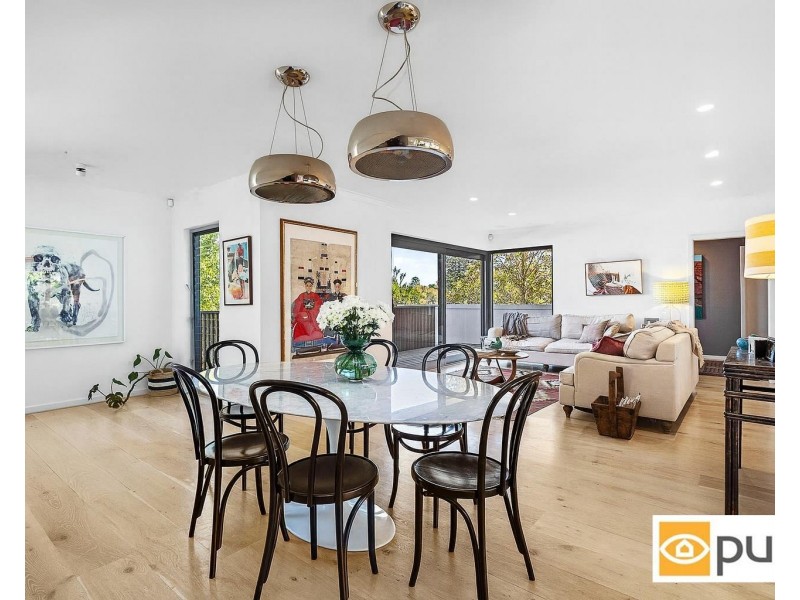 16 Orana Crescent, City Beach WA 6015