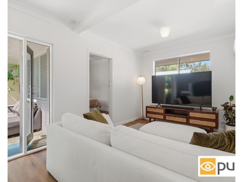 8 Bennewith Street, Hilton WA 6163