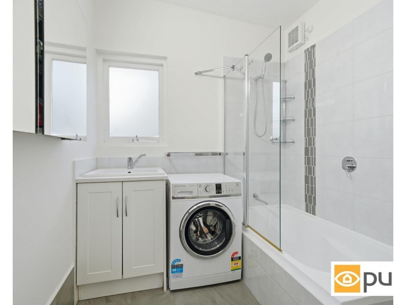 8 Bennewith Street, Hilton WA 6163