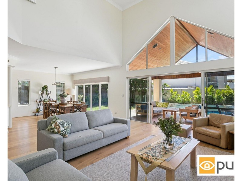 15 Swanway Crescent, Swanbourne WA 6010