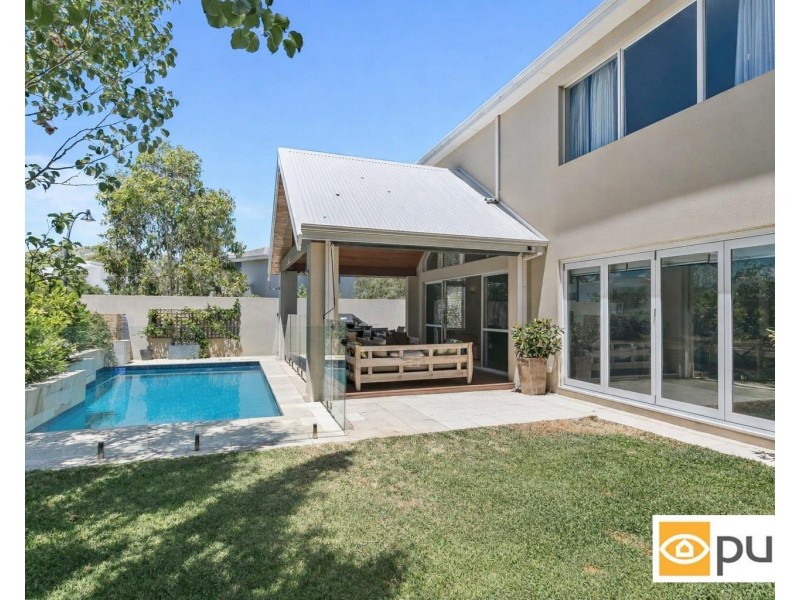 15 Swanway Crescent, Swanbourne WA 6010