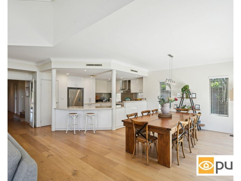 15 Swanway Crescent, Swanbourne WA 6010