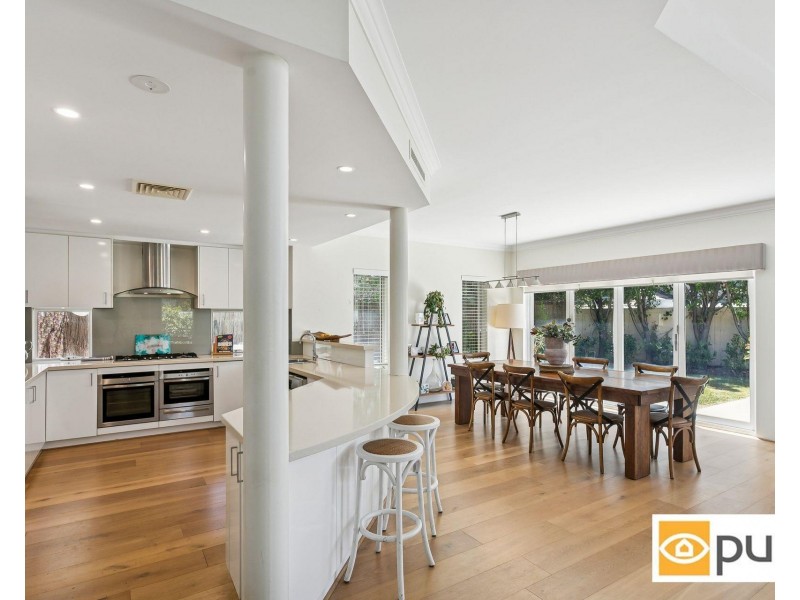 15 Swanway Crescent, Swanbourne WA 6010