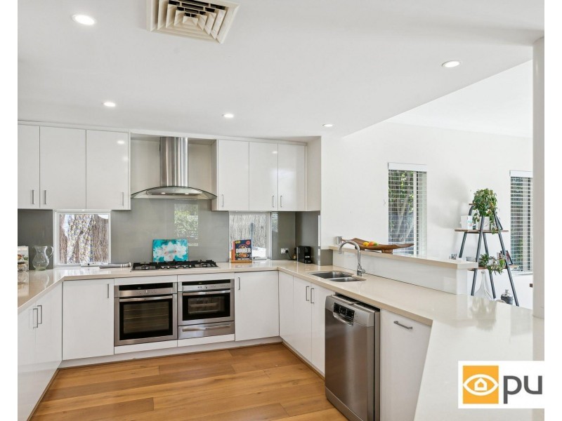15 Swanway Crescent, Swanbourne WA 6010
