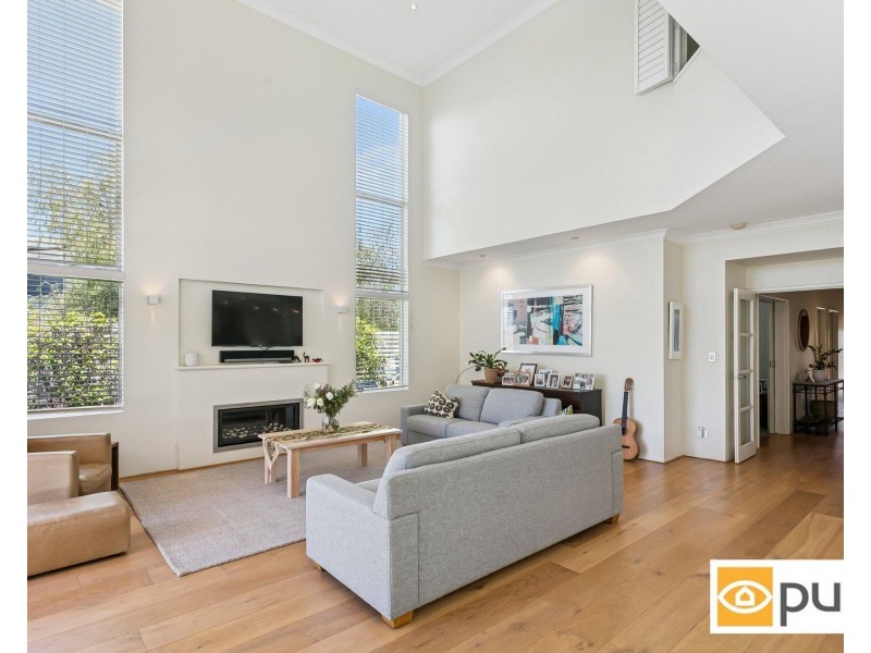 15 Swanway Crescent, Swanbourne WA 6010