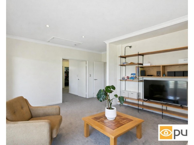 15 Swanway Crescent, Swanbourne WA 6010