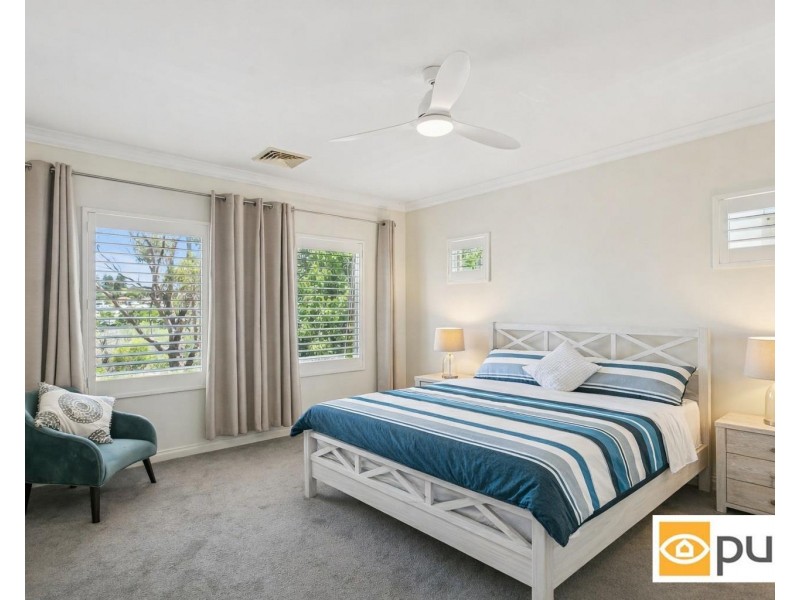 15 Swanway Crescent, Swanbourne WA 6010
