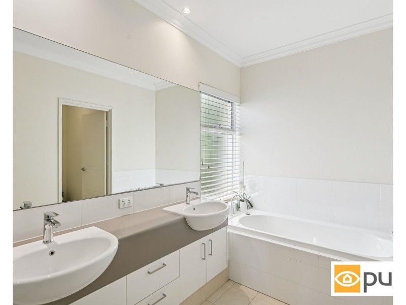 15 Swanway Crescent, Swanbourne WA 6010