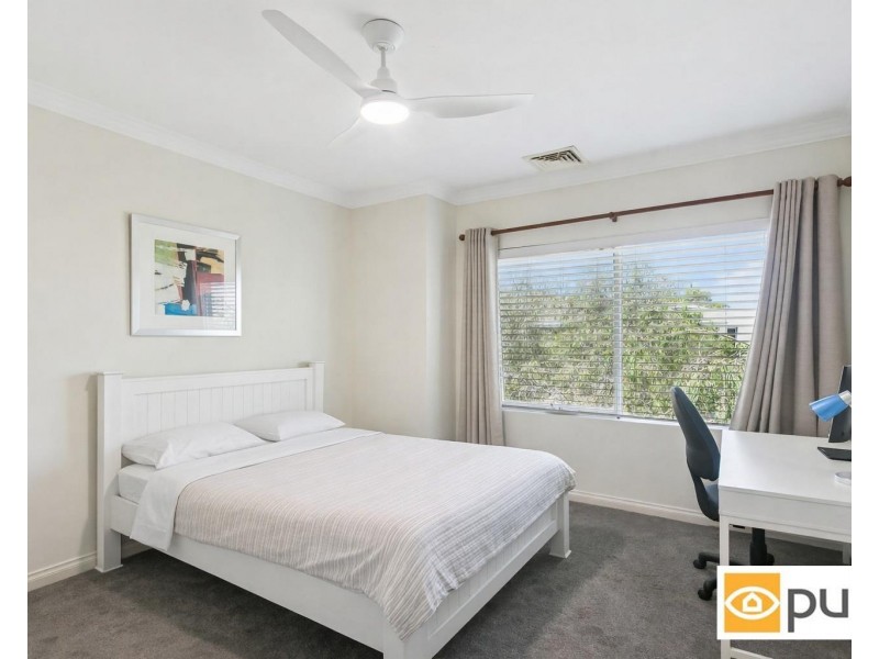 15 Swanway Crescent, Swanbourne WA 6010
