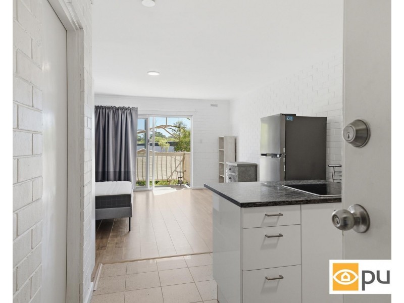 18/212 Hampden Road, Crawley WA 6009