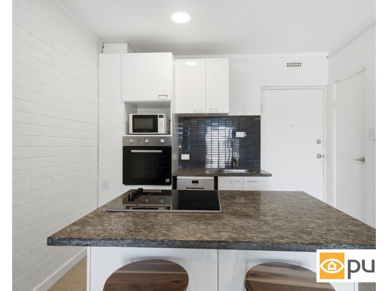 18/212 Hampden Road, Crawley WA 6009