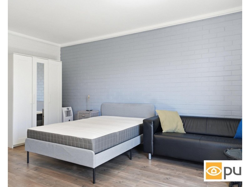 18/212 Hampden Road, Crawley WA 6009