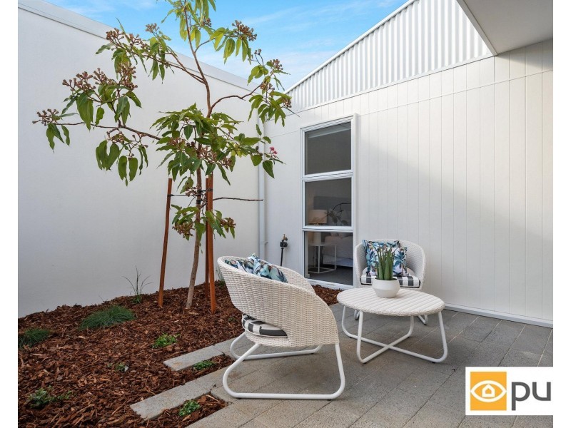 2/25 Recreation Road, Hamilton Hill WA 6163