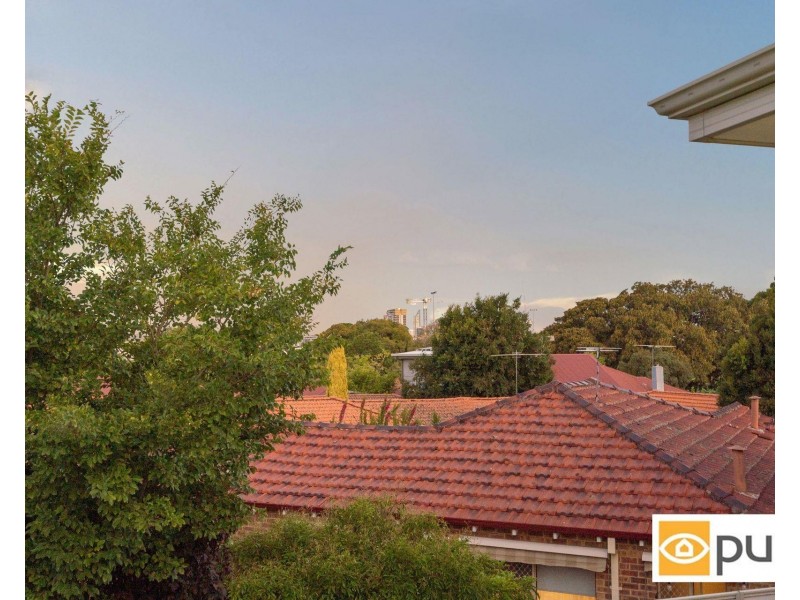 9/184 Salvado Road, Wembley WA 6014