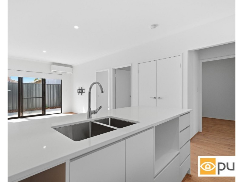 8/19 Reserve Road, Spearwood WA 6163