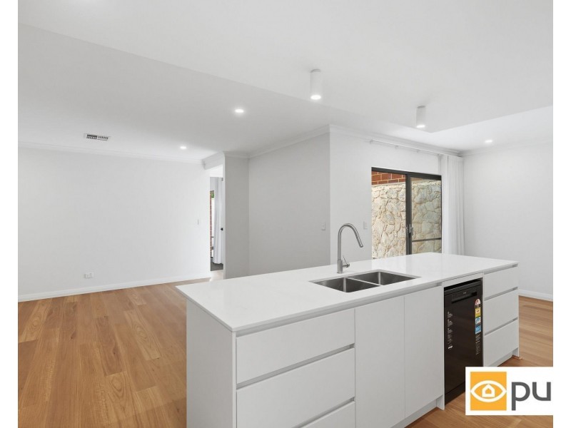 26 Pine Valley Pass, Connolly WA 6027