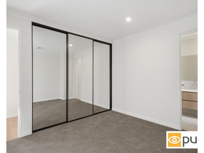 26 Pine Valley Pass, Connolly WA 6027