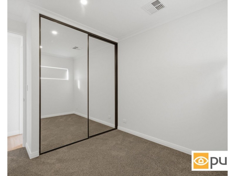 28 Pine Valley Pass, Connolly WA 6027