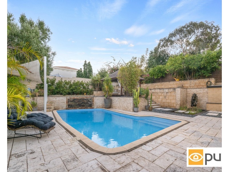 11 Teslin Road, Mount Claremont WA 6010