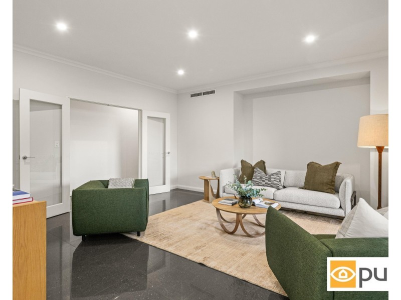 11 Teslin Road, Mount Claremont WA 6010