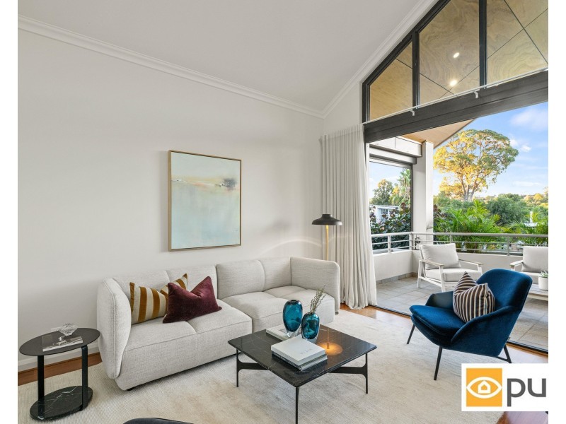 11 Teslin Road, Mount Claremont WA 6010