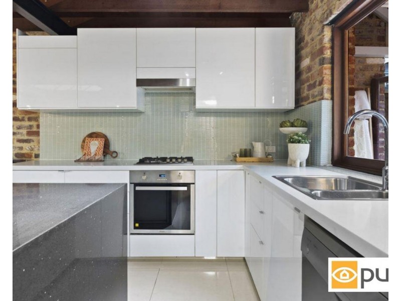 25 Bolton Place, Fremantle WA 6160