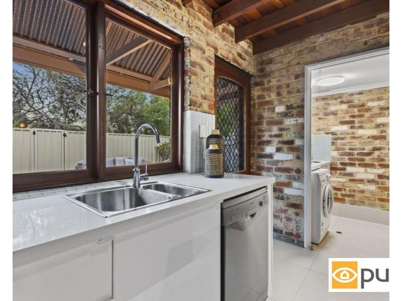 25 Bolton Place, Fremantle WA 6160