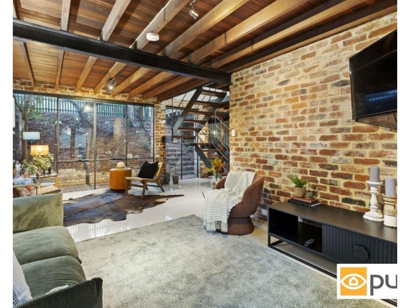25 Bolton Place, Fremantle WA 6160