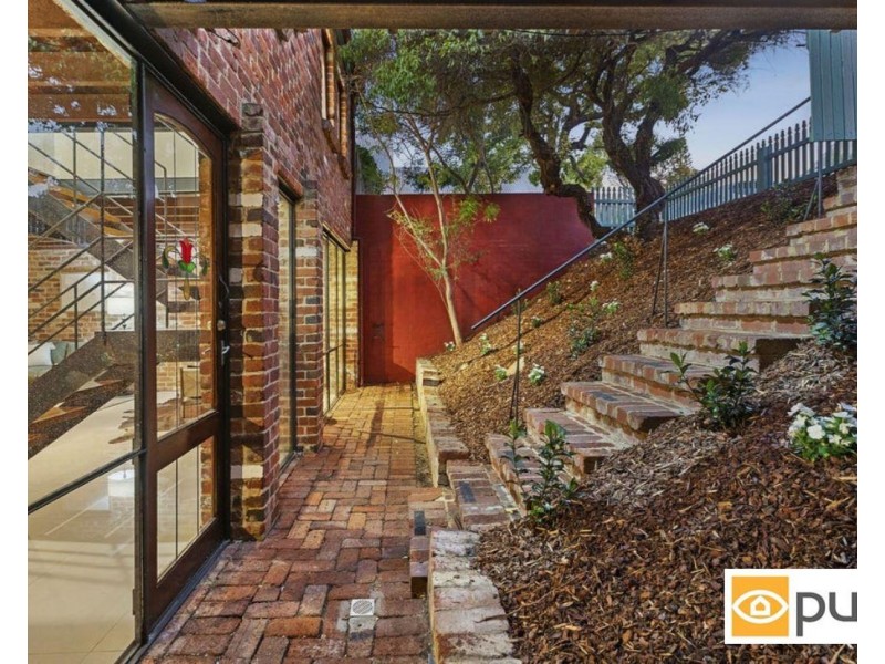 25 Bolton Place, Fremantle WA 6160