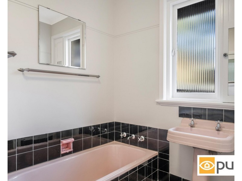 11 Mayfair Street, Mount Claremont WA 6010