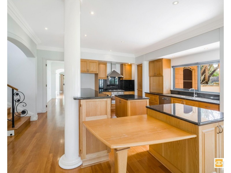 14 Hynes Road, Dalkeith WA 6009