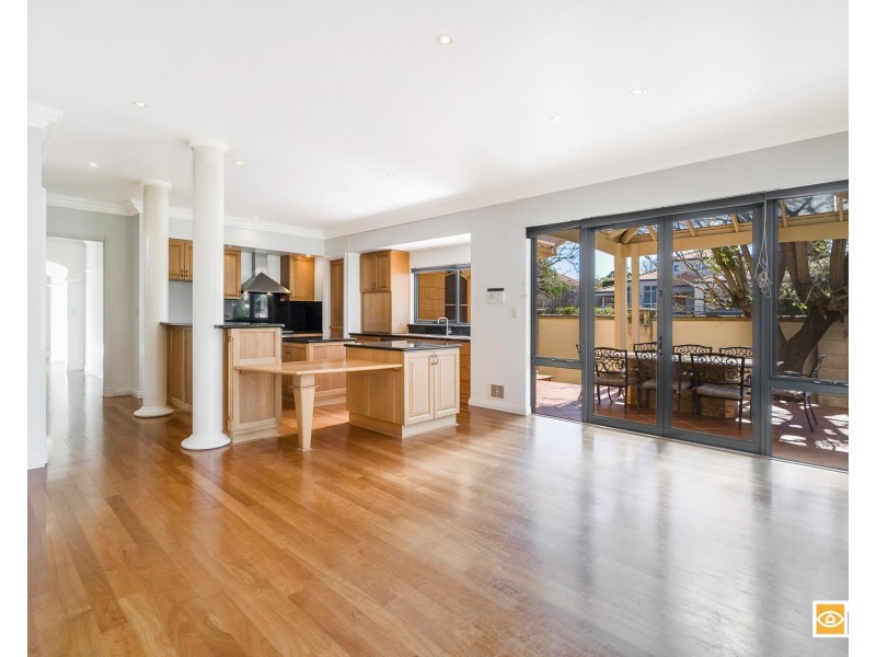 14 Hynes Road, Dalkeith WA 6009