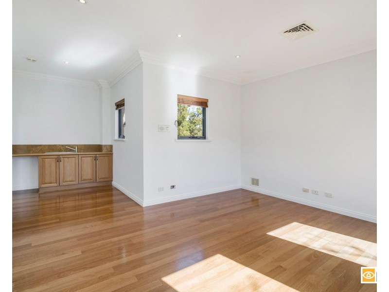 14 Hynes Road, Dalkeith WA 6009