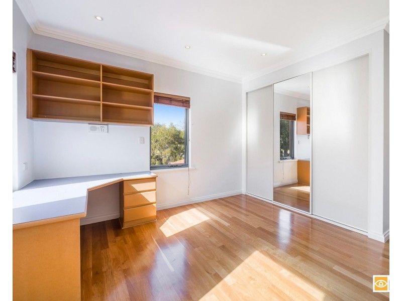14 Hynes Road, Dalkeith WA 6009