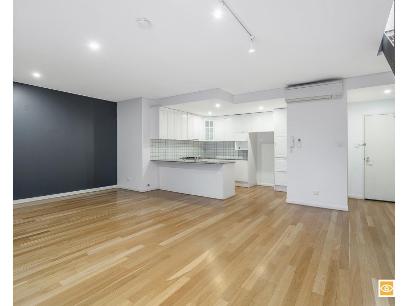 8/4 Centro Avenue, Subiaco WA 6008