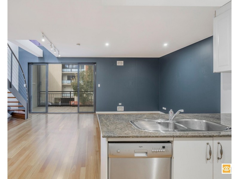8/4 Centro Avenue, Subiaco WA 6008