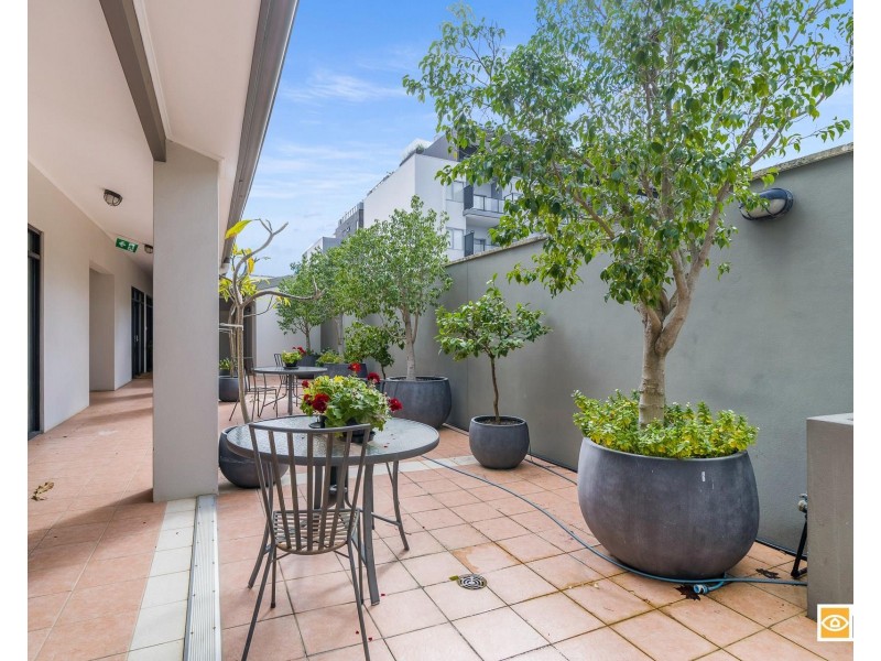 8/4 Centro Avenue, Subiaco WA 6008