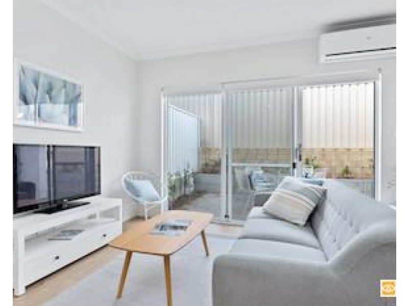 2/41 Sawle Road, Hamilton Hill WA 6163