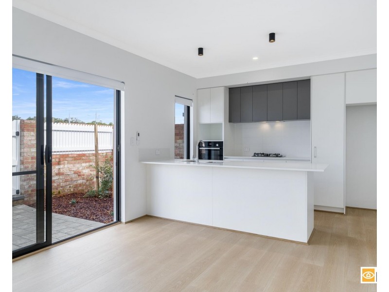 2/88 Winfield Street, Hamilton Hill WA 6163