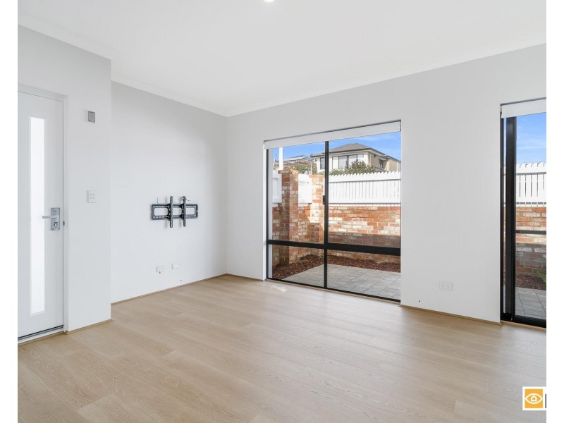 2/88 Winfield Street, Hamilton Hill WA 6163
