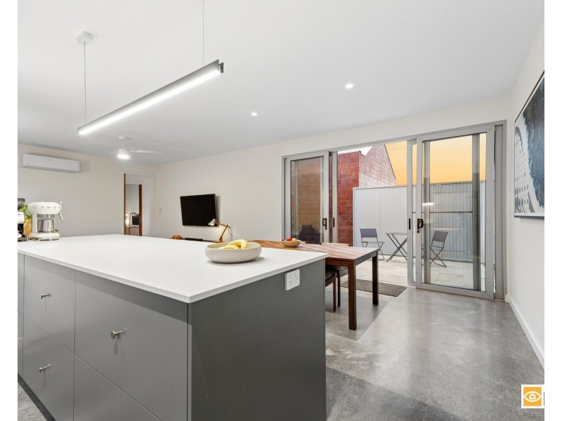 10 Purvis Street, Hamilton Hill WA 6163