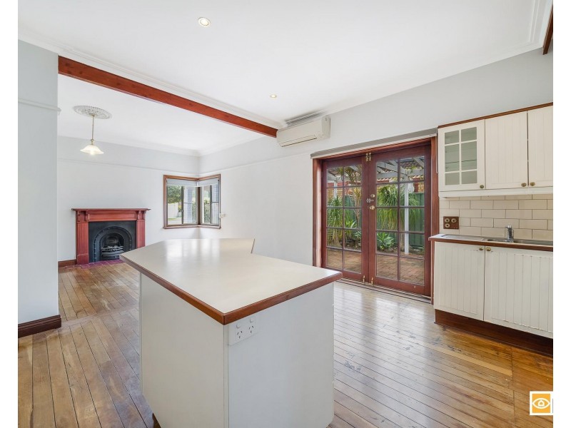41B Cloister Avenue, Manning WA 6152
