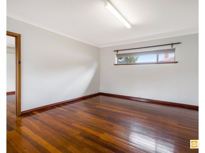 41B Cloister Avenue, Manning WA 6152