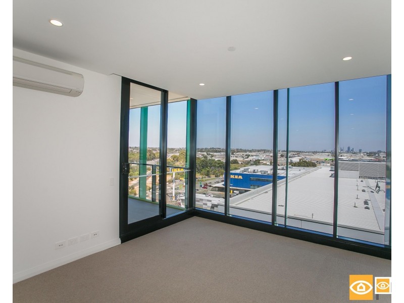 905/8 Tassels Place, Innaloo WA 6018