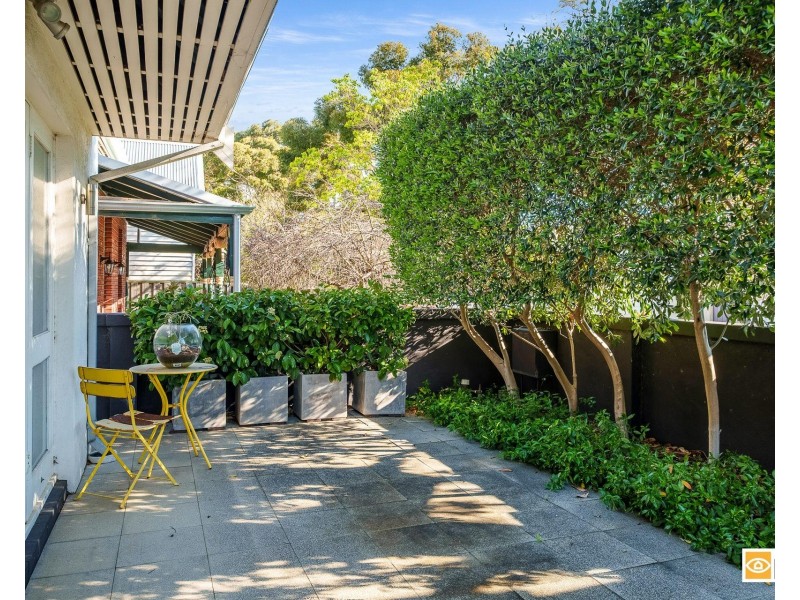 8 Caxton Road, Claremont WA 6010