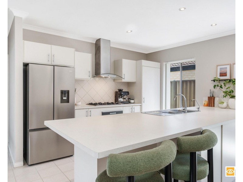 15 Duvall Parkway, Aveley WA 6069